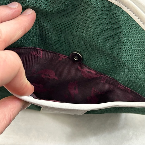 Boston Celtics NBA Basketball Green Crossbody Shoulder Strap Hand Bag Purse - Picture 12 of 15